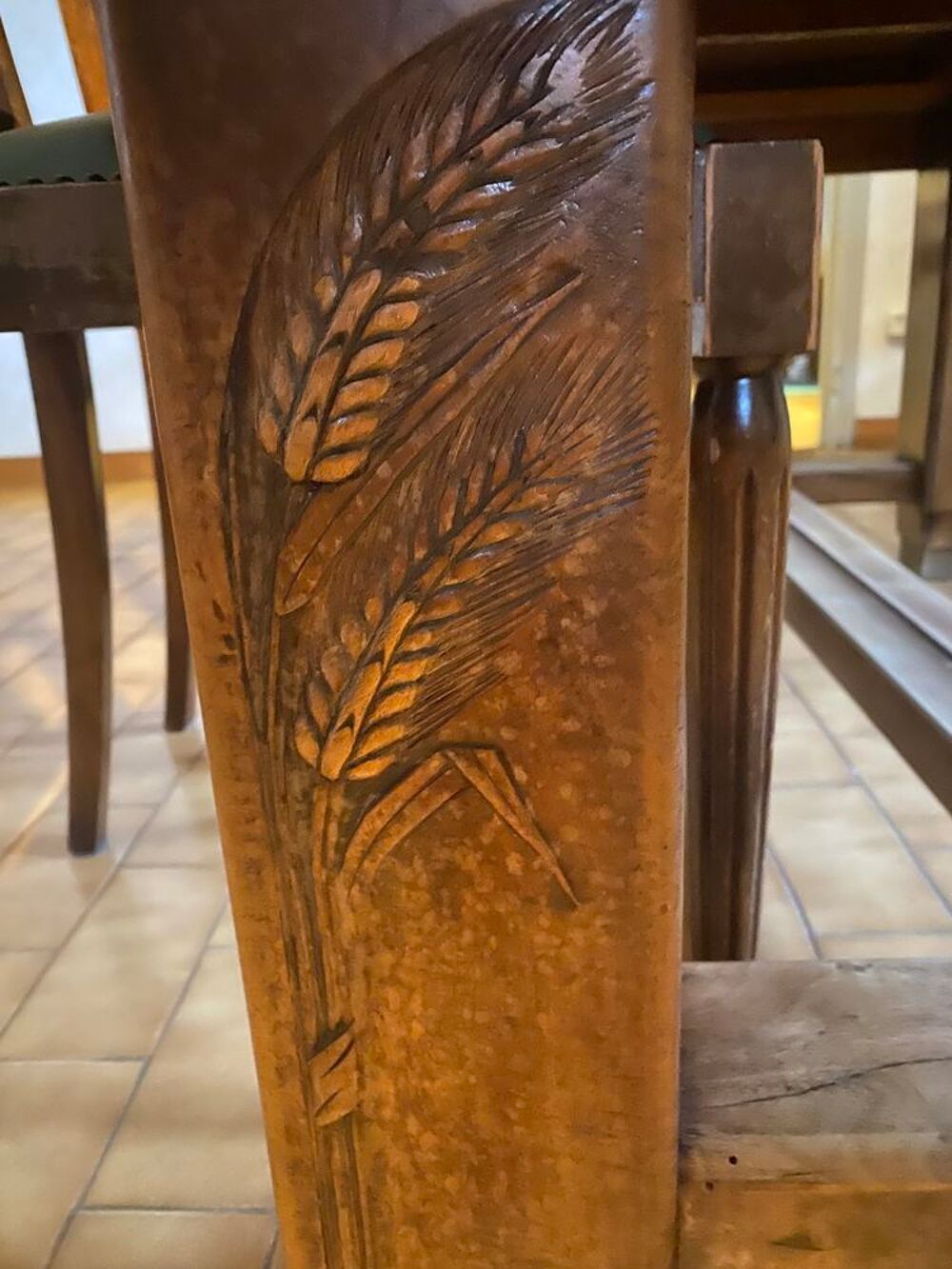 Table en bois de noyer Meubles