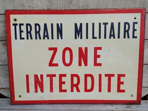 Ancienne Plaque Émaillée Terrain Militaire zone Interdite 180 Loches (37)