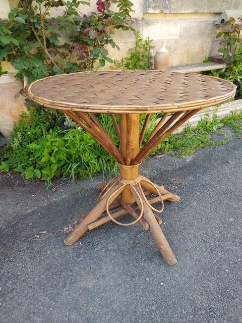 Ancienne Table Rotin et Chtaignier Tress. 80 Loches (37)