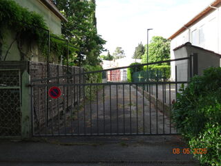  Parking / Garage � louer 18 m� Viol�s