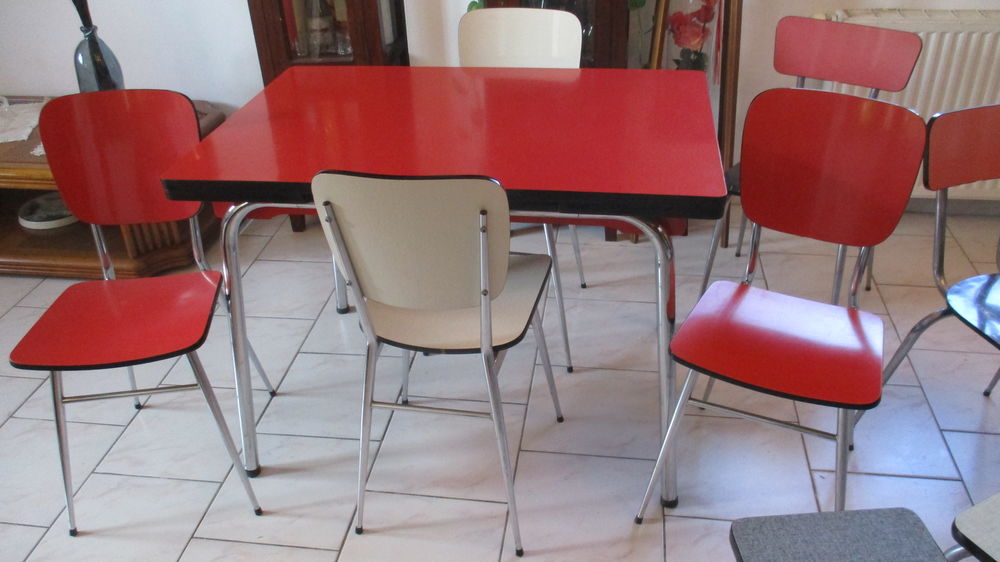 tables chaises et tabourets en formica Meubles