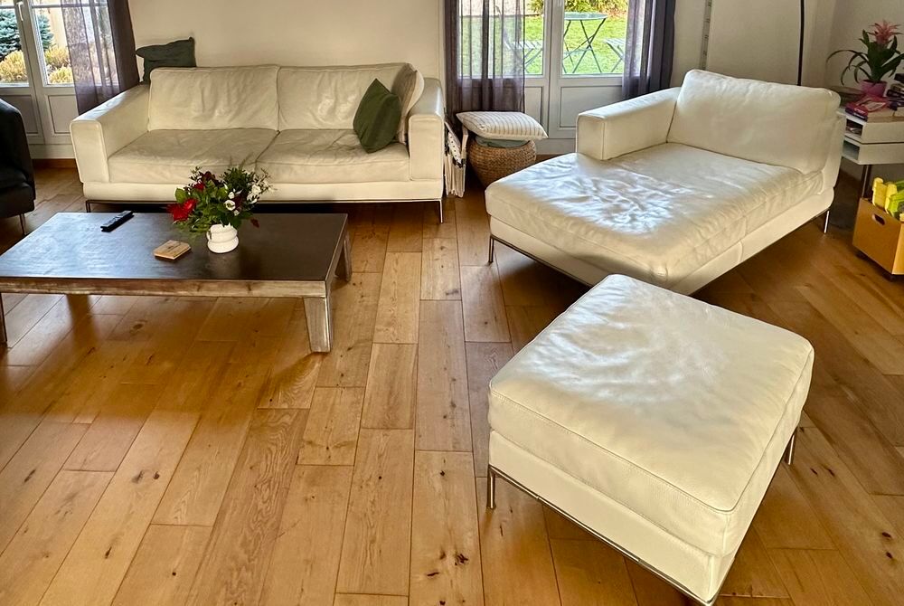 Canap&eacute; + m&eacute;ridienne + pouf Meubles