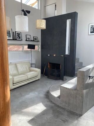  Immeuble � vendre 1300 m�