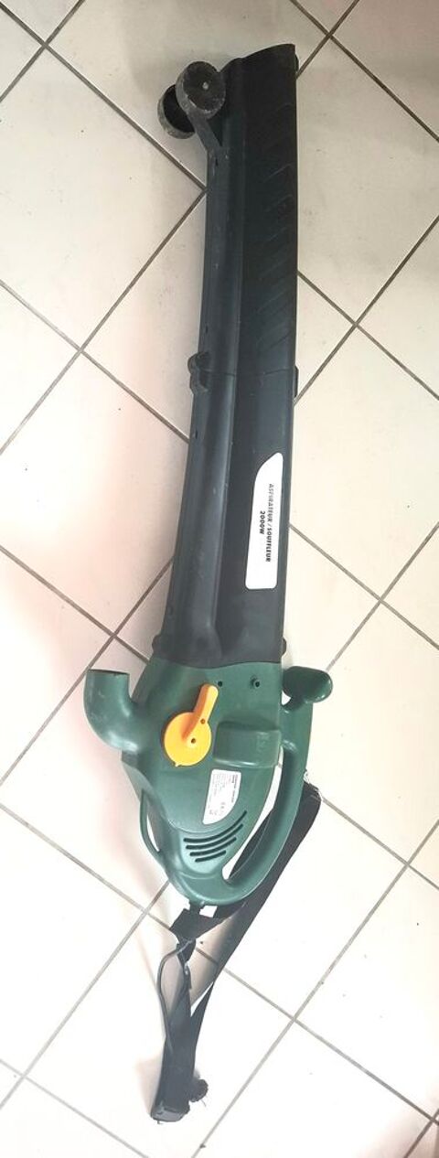 Souffleur/ aspirateur  feuilles 20 Vannes (56)