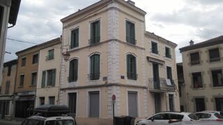 Appartement à louer 4 pièces 92 m²