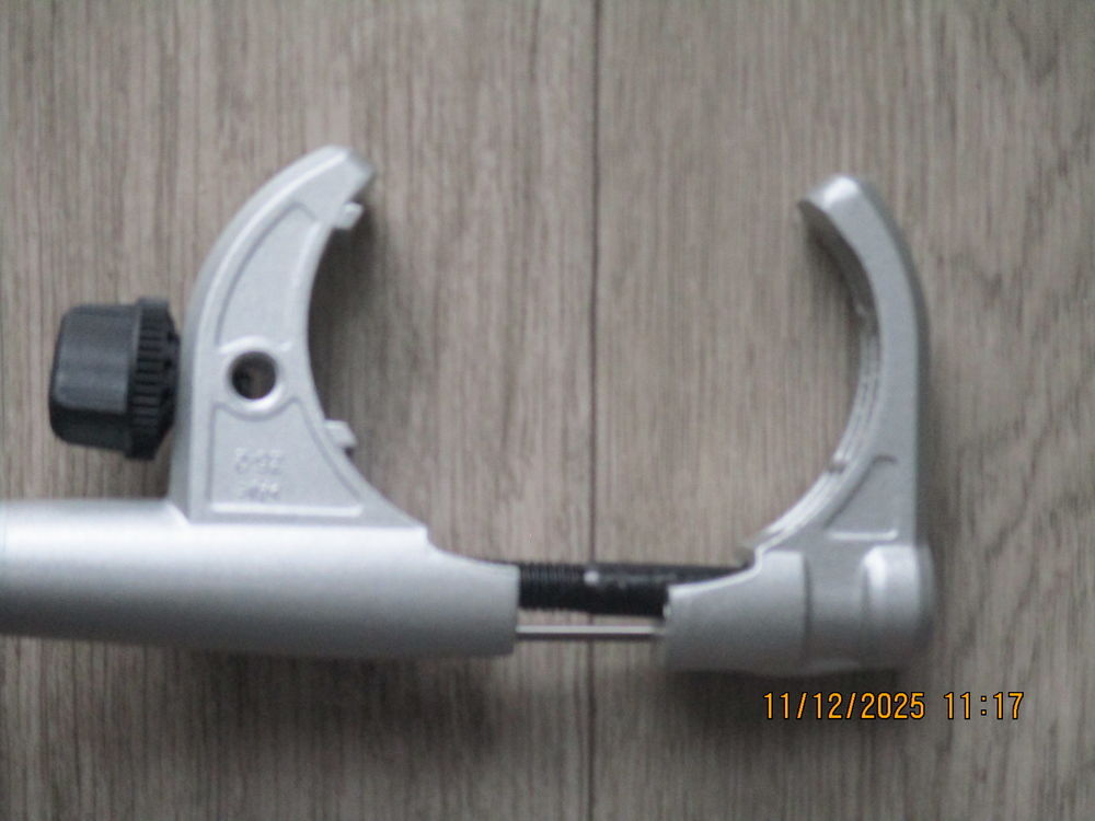 Poign&eacute;e makita Bricolage