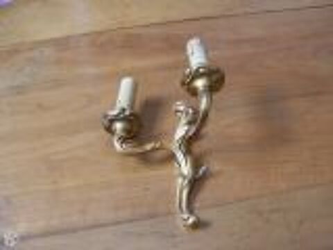 Appliques lumineuses en bronze 30 Saint-Georges-des-Groseillers (61)