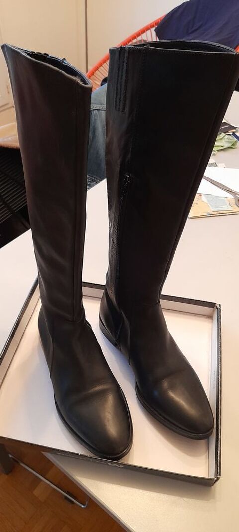 Botte cuir femme pointure  36 15 Bry-sur-Marne (94)