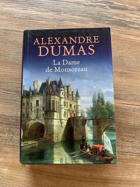 Livre    La dame de Monsoreau     -  Alexandr Saleilles (66)