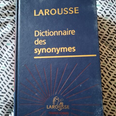 Dictionnaire des synonymes  0 Roannes-Saint-Mary (15)