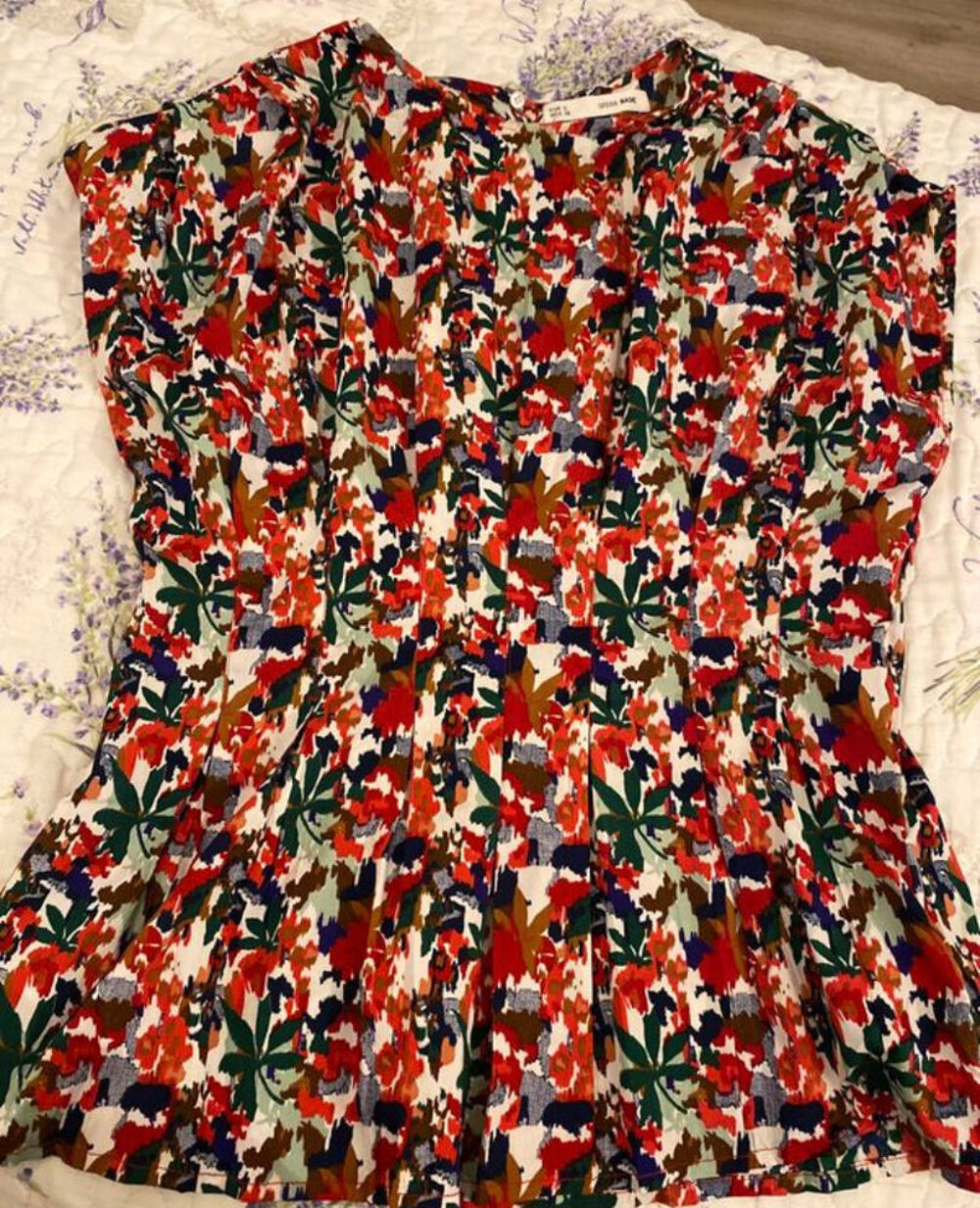 Un haut Vêtements