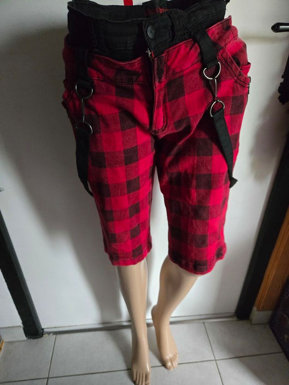 short gothique Vêtements