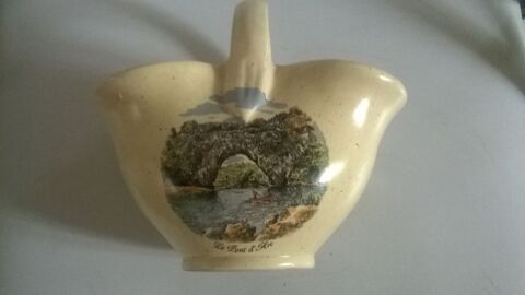 Panier range couvert en gr�s
15 cm de haut
15 cm de long
P 4 Talange (57)