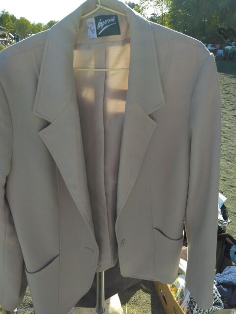 Veste �cru 25 Mont�limar (26)