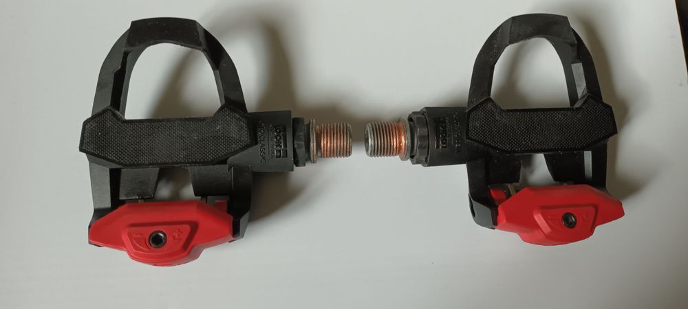 P&eacute;dales LOOK KEO CLASSIC 3 rouge Vélos