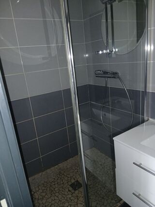  Appartement à louer 1 pièce 28 m²