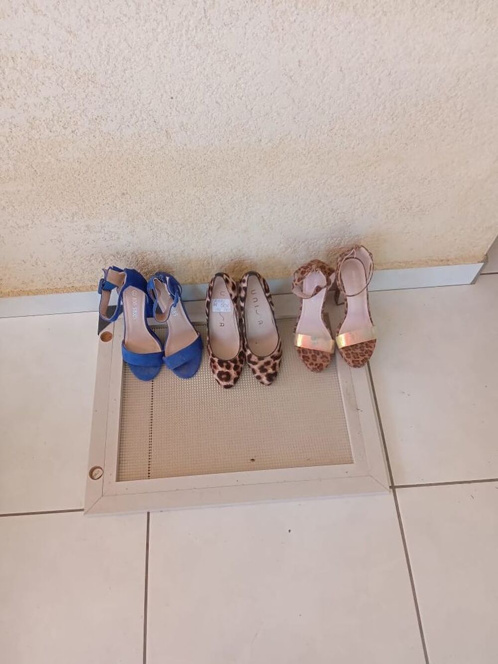 vide dressing Vêtements