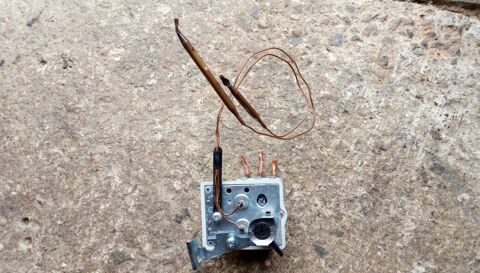 thermostat pour chauffe eau tri 25 Beauvoir (50)