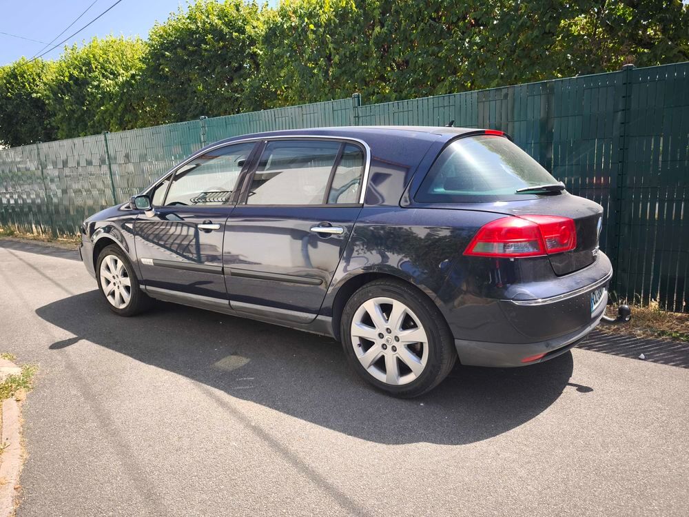 Vel Satis 3.5 V6 Privil&egrave;ge Proactive A 2003 occasion 18200 Saint-Amand-Montrond