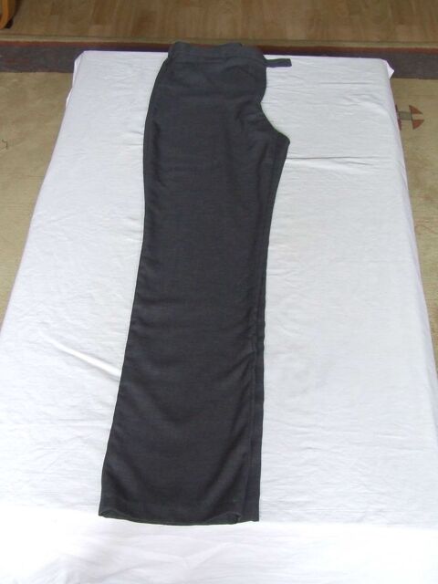 Pantalon coupe droite, FROGGY, Gris foncé, T. 42, TBE 7 Bagnolet (93)