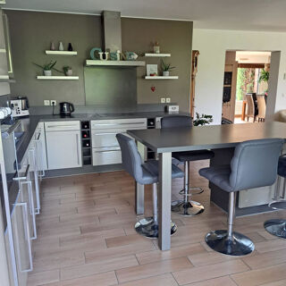  Maison  vendre 6 pices 170 m