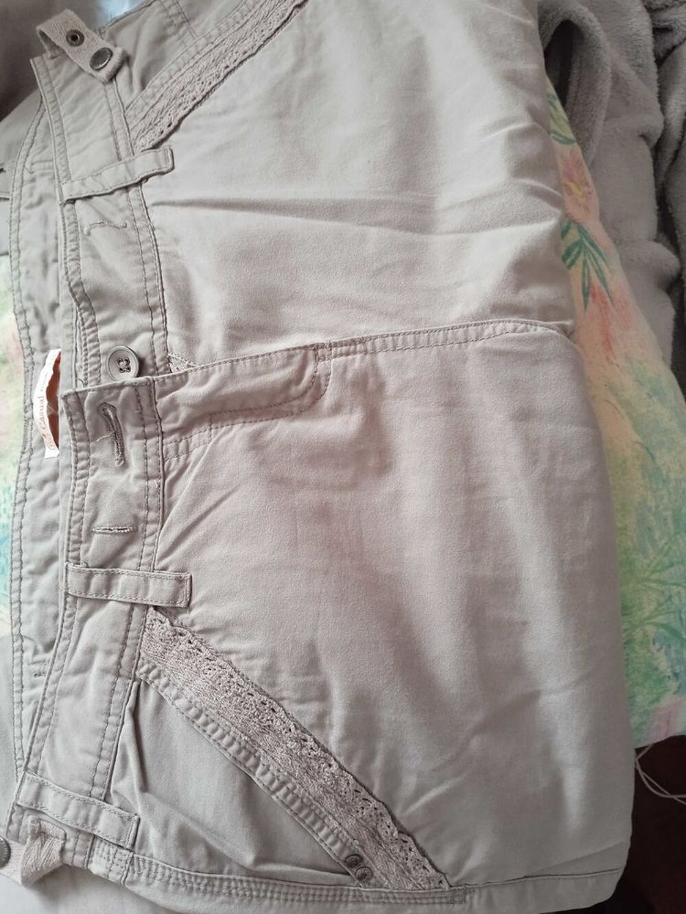 pantalon femme neuve Vêtements