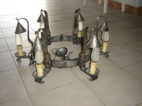LUSTRE EN FER FORGE 30 Fontaines-sur-Sa�ne (69)