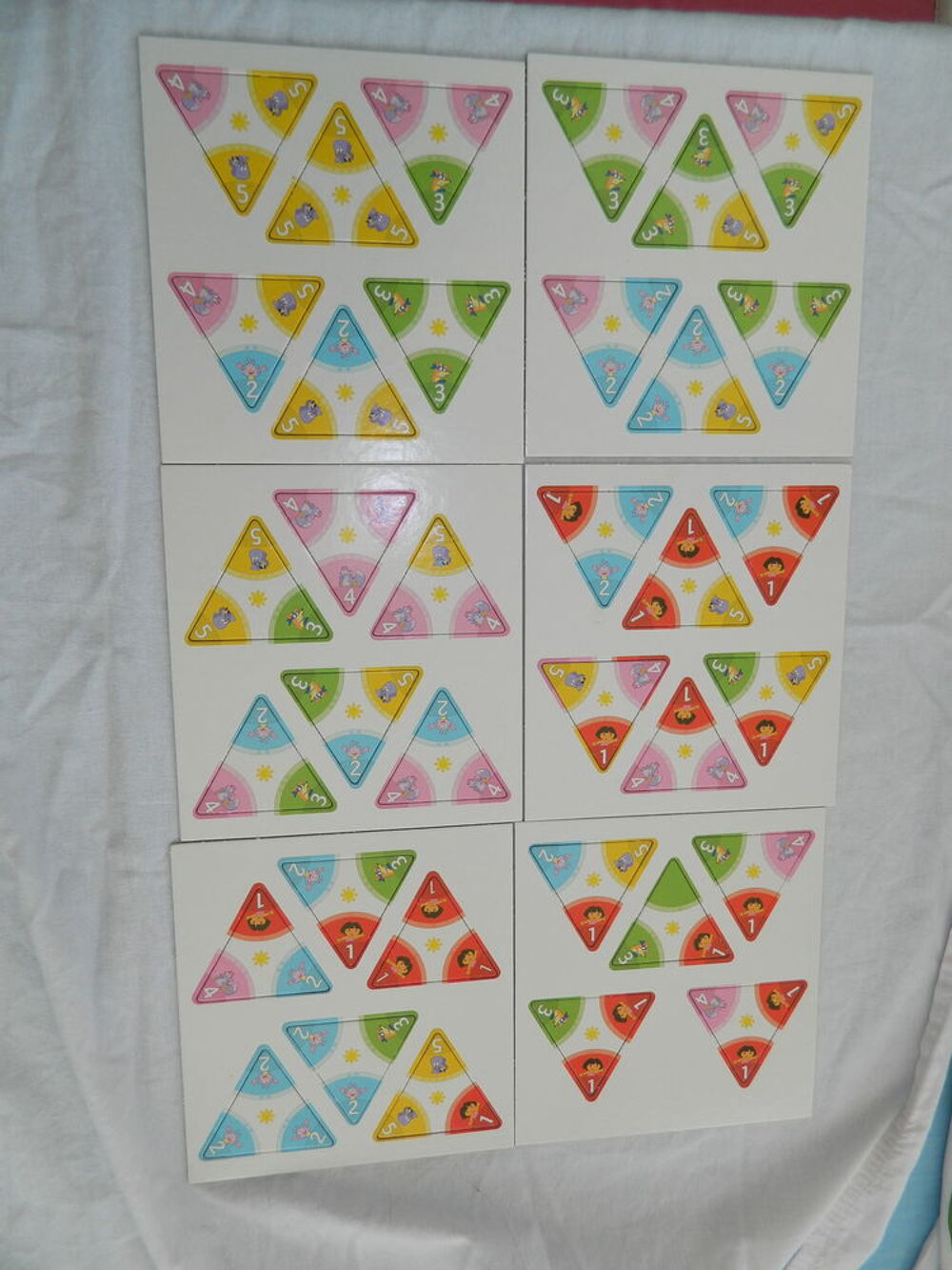 jeu triominos dora Jeux / jouets