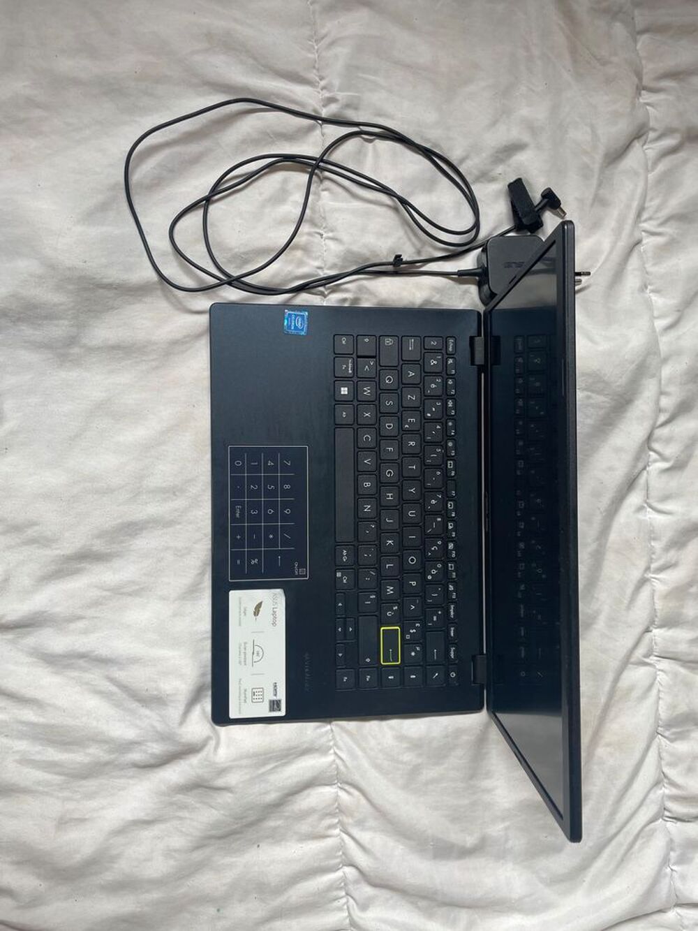ASUS E410MA 14" €" Intel Celeron €" Chargeur inclus €" Bon &eacute;tat Matériel informatique