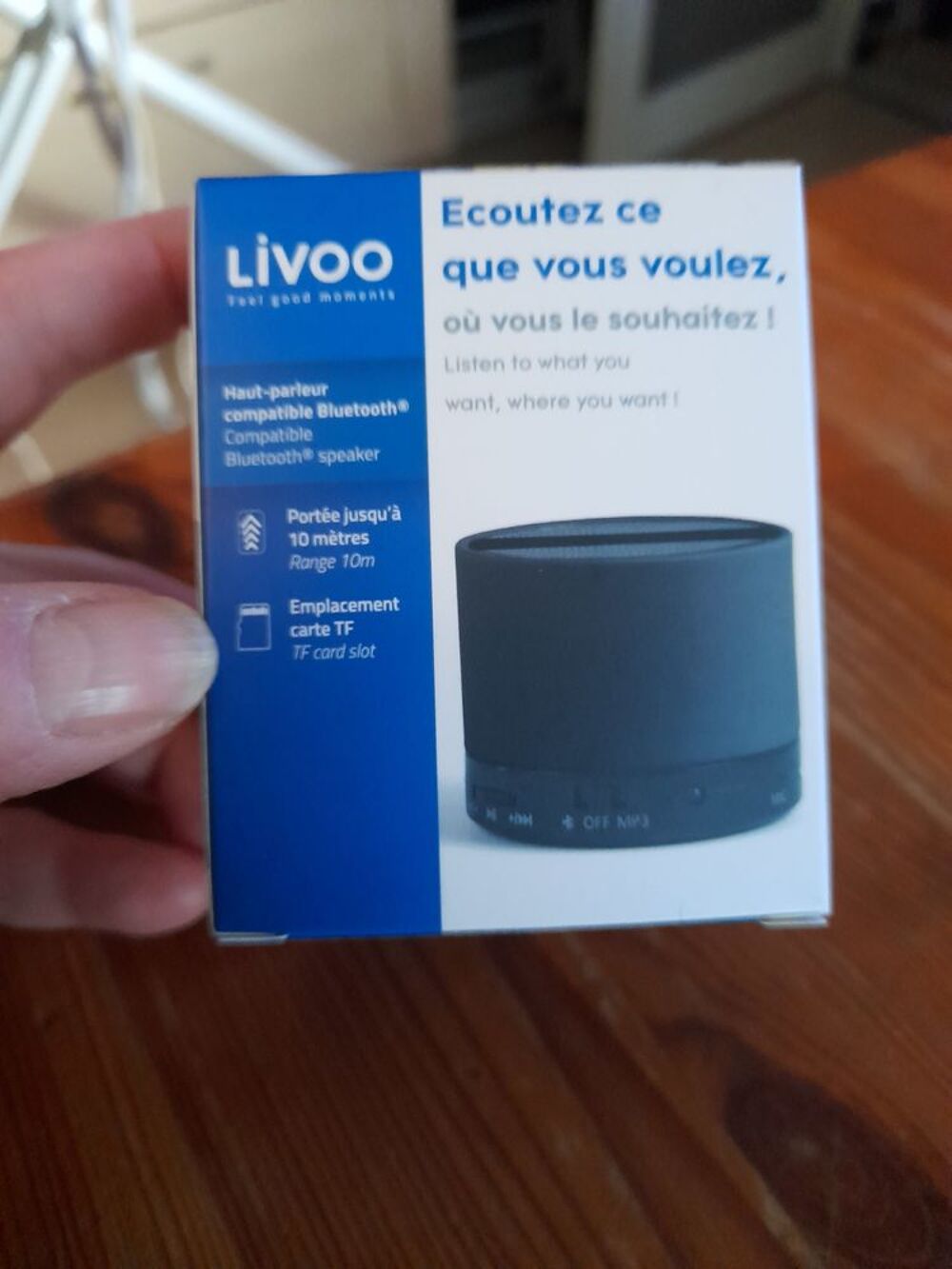Enceinte compatible Bluetooth LIVOO
NEUVE emball&eacute;e
Audio et hifi