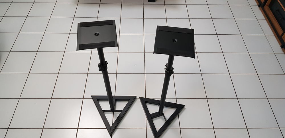 Pack MAO complet - PC sur mesure+ &eacute;cran + enceintes + casque Audio et hifi