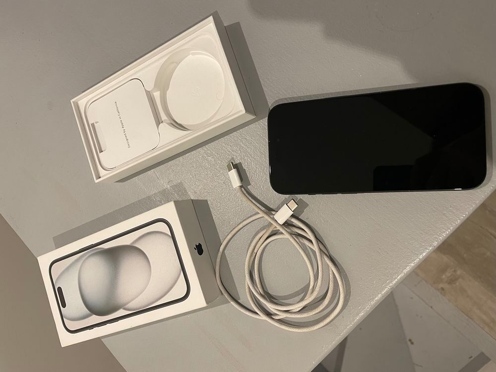 iPhone 15 128go Téléphones et tablettes
