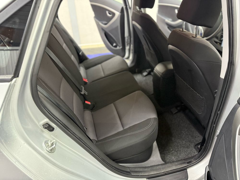 i30 1.6 CRDi 110 Blue Drive Pack Sensation 2012 occasion 69120 Vaulx-en-Velin