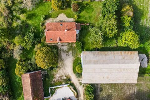   Vente Maison Maison - 7 pi�ce(s) - 220 m�