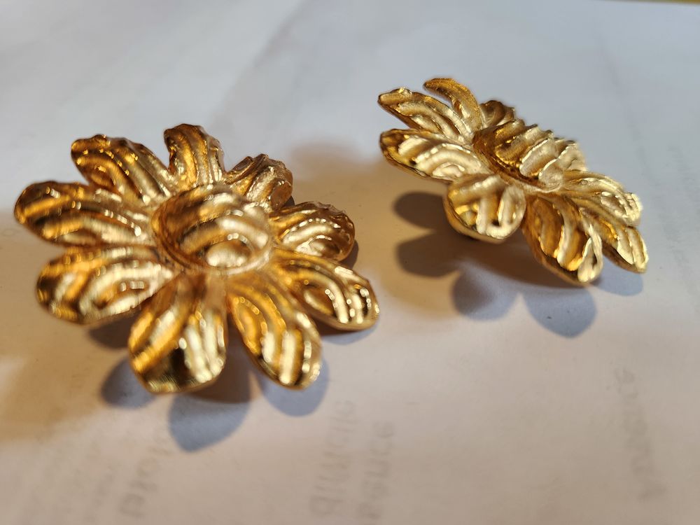 BO Clip fleur LANVIN Dor&eacute;e Bijoux et montres