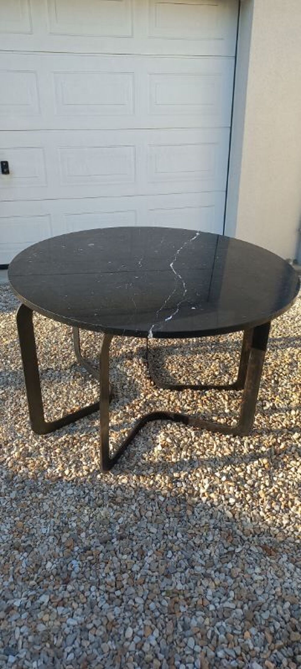 Table en marbre v&eacute;ritable Meubles