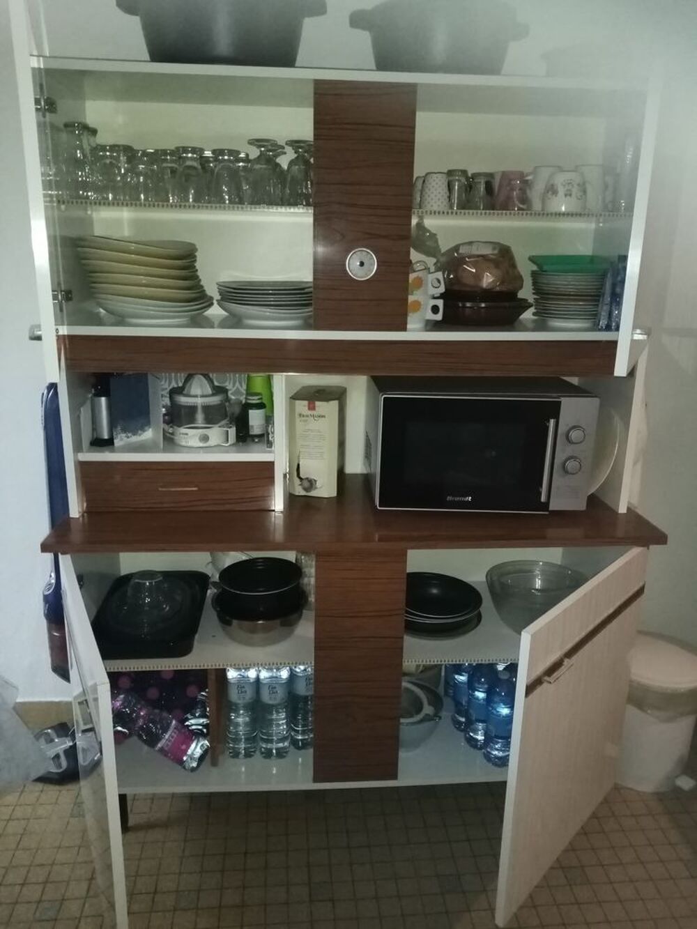 Buffet de cuisine en formica haut et bas comme neuf Meubles