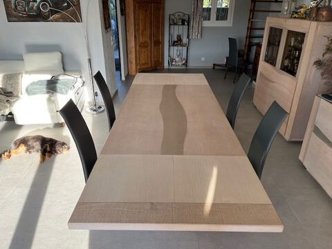 table de s�jour 700 Auribeau-sur-Siagne (06)