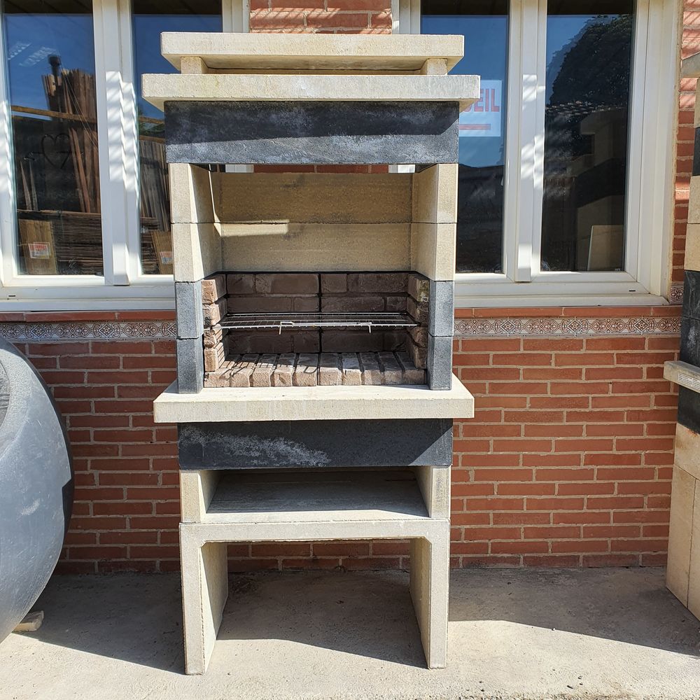 BARBECUE A BATIR - 2 Mod&egrave;les de foyer en Brique ou Grilloir Inox - PLAN TRAVAIL Modulable possible - PROMO 1 plan de travail OFFERT Bricolage