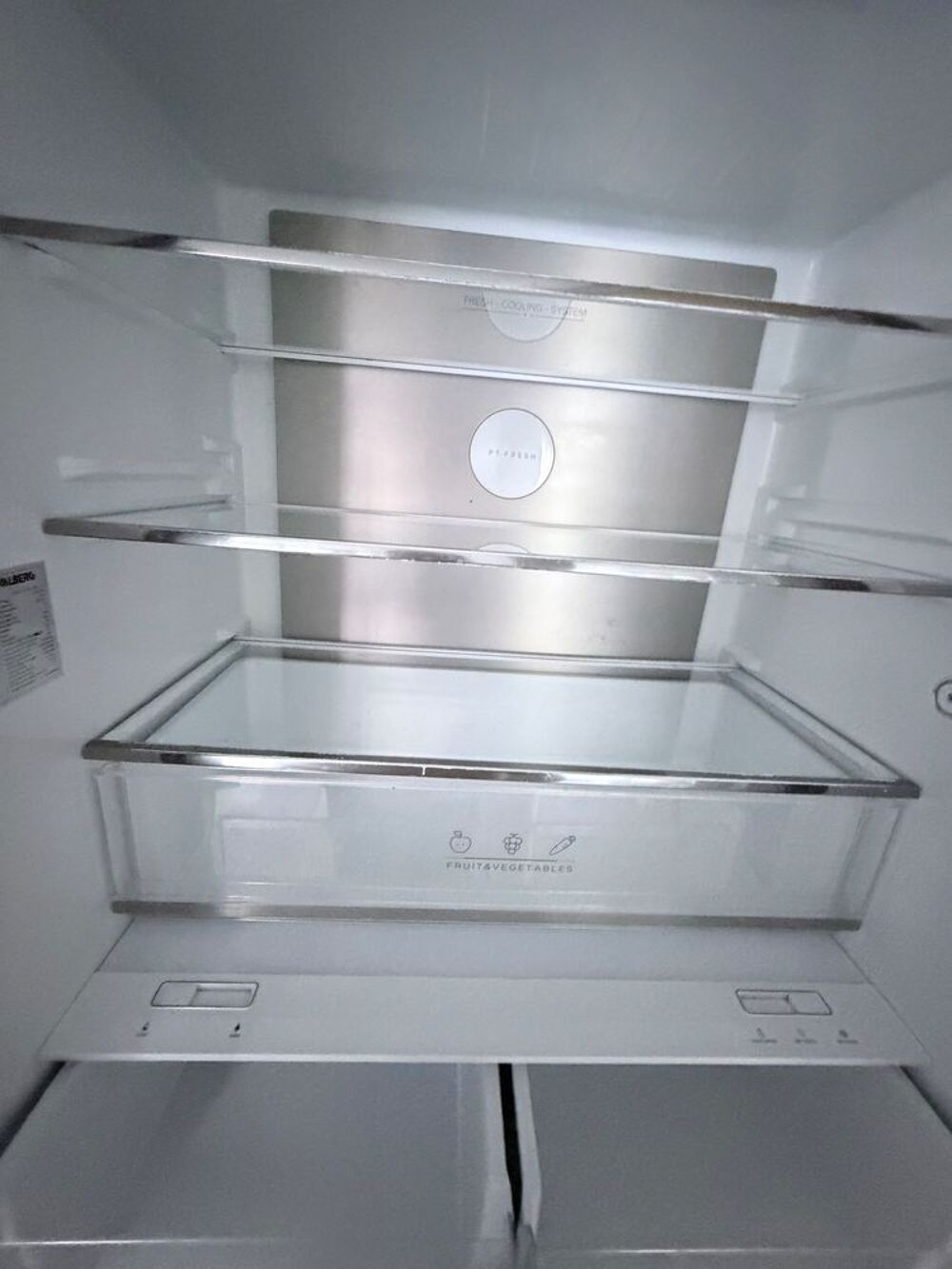 Vendre frigo cong&eacute;lateur VALBERG frigo 2 port et 2 tiroir Electroménager