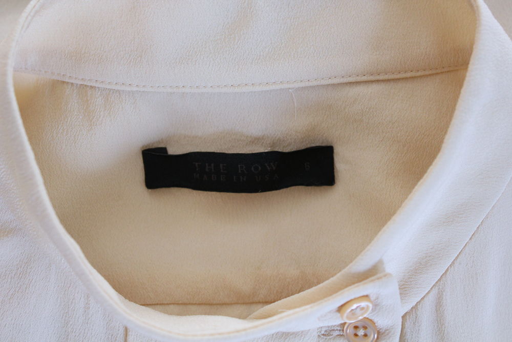 Top soie cr&egrave;me THE ROW Made in USA 
T.M soit 38/40 Fr Vêtements