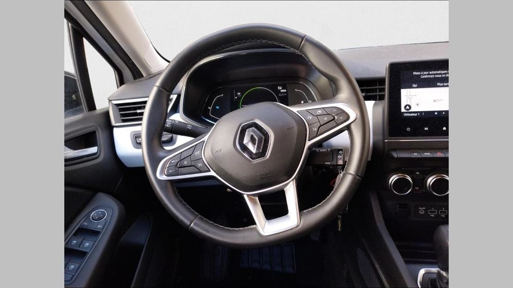 Clio V Clio E-Tech full hybrid 145 Evolution 2023 occasion 92120 Montrouge