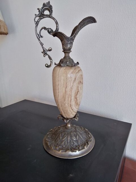 Aiguire en pierre et mtal (tain ?) 150 Lsigny (77)