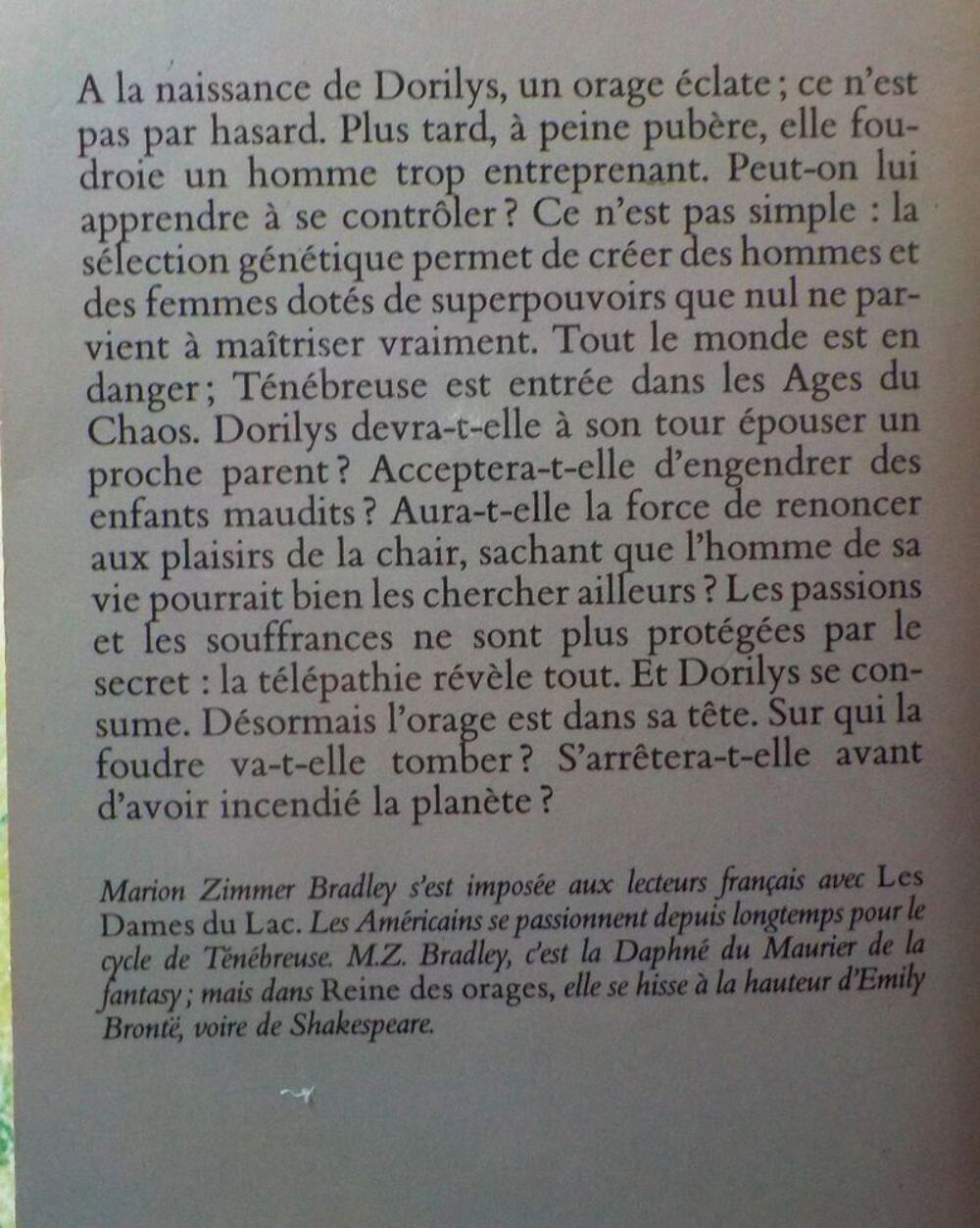 REINE DES ORAGES de Marion ZIMMER BRADLEY Ed Presses Pocket Livres et BD