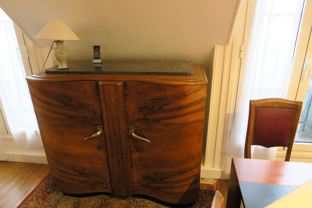 Buffet Art D&eacute;co en bon &eacute;tat Meubles