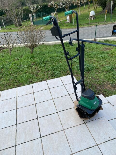 Motobineuse �lectrique verte et noire 45 Montpon-M�nest�rol (24)