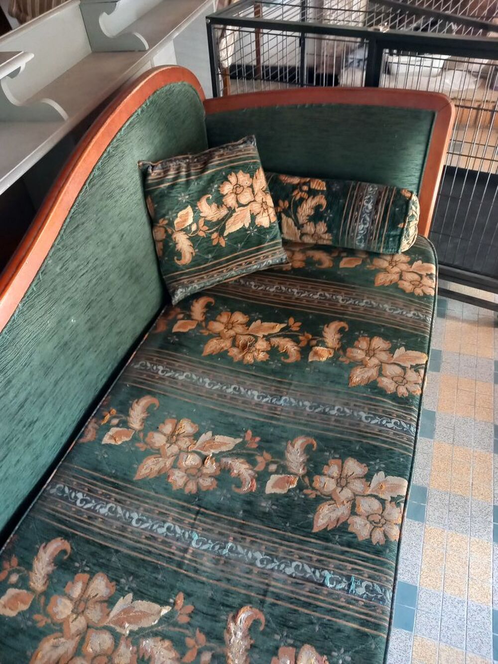 Bergere/canap&eacute; a renover Meubles