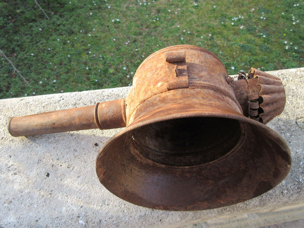 Ancienne lanterne hippomobile 