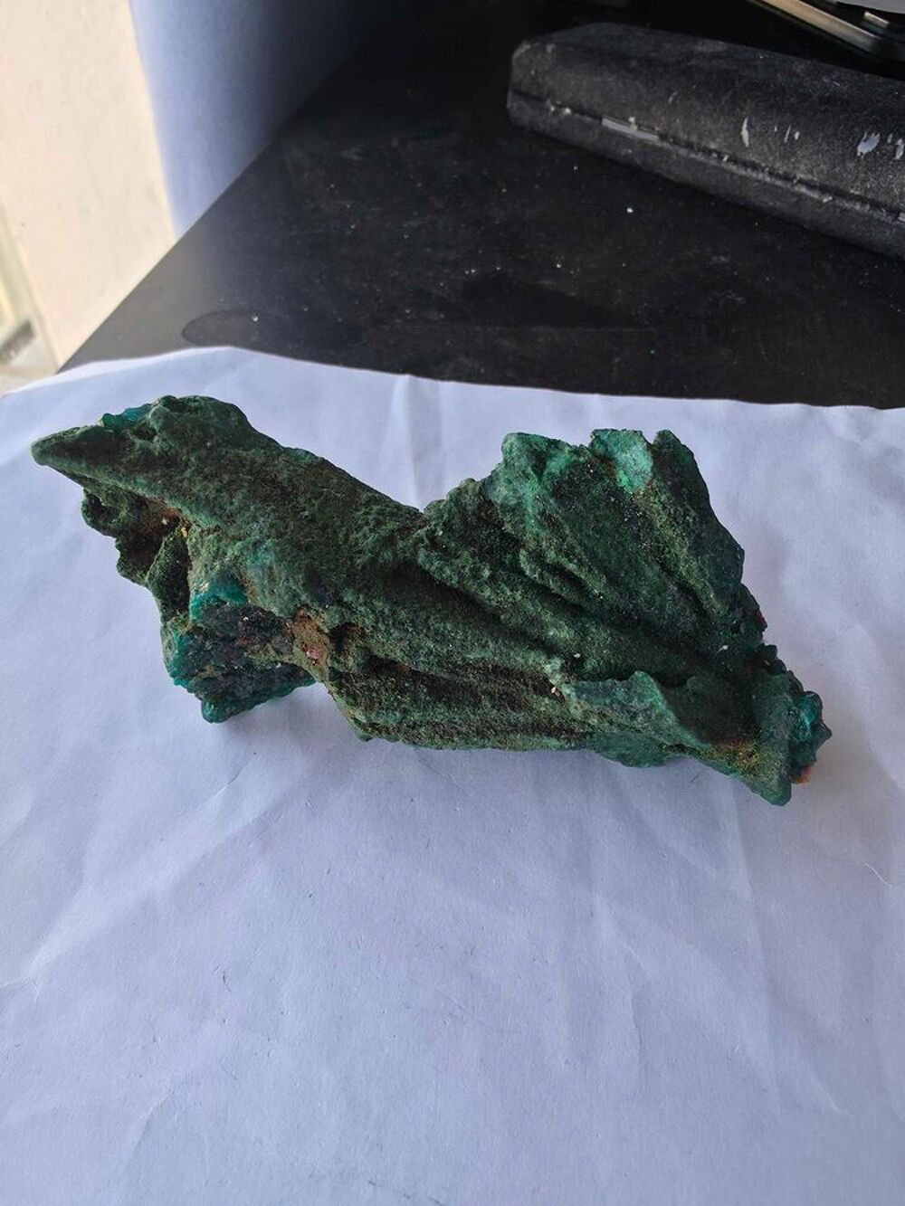 Dioptase Cristallis&eacute;e &amp; Malachite Velours RDC de Collection 196g 
