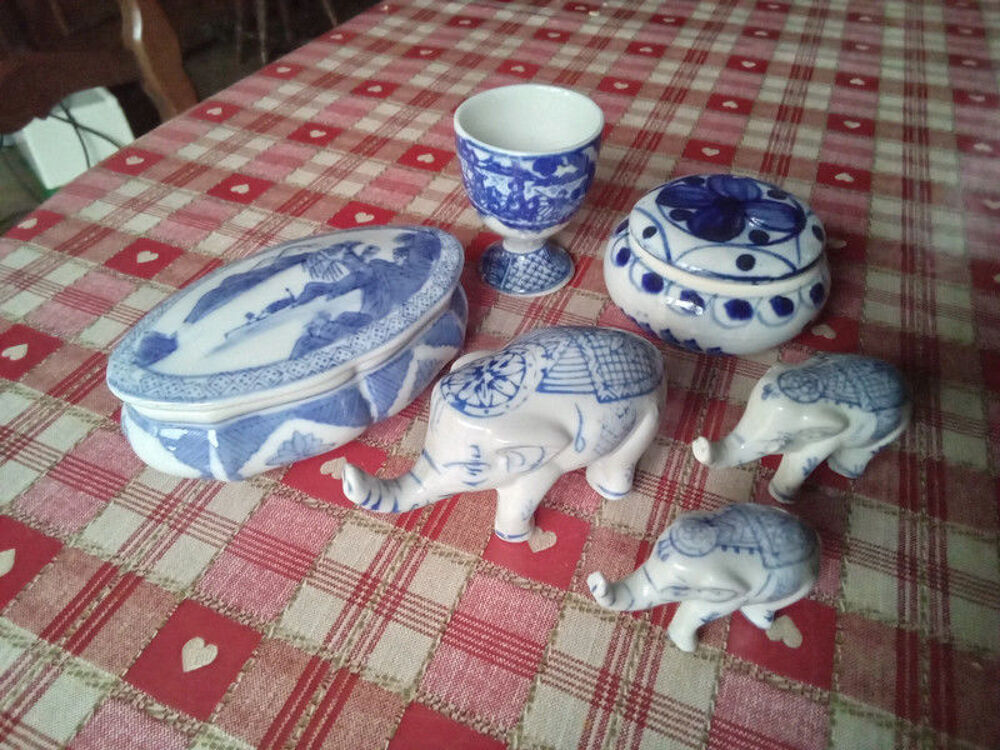 Lot porcelaine bleu Dcoration